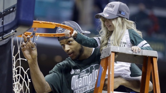 Lacey Holsworth and Adreian Payne
